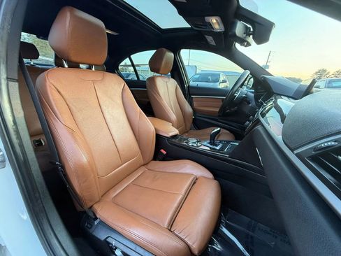 Used 2016 BMW 340i Sedan RWD image 11