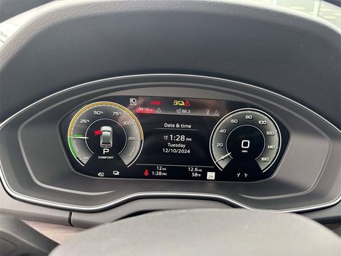 New 2025 Audi Q5 e Premium Plus image 11