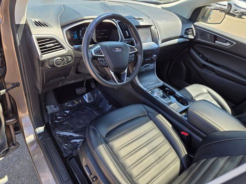 Used 2019 Ford Edge SEL w/ Equipment Group 201A FWD image 17