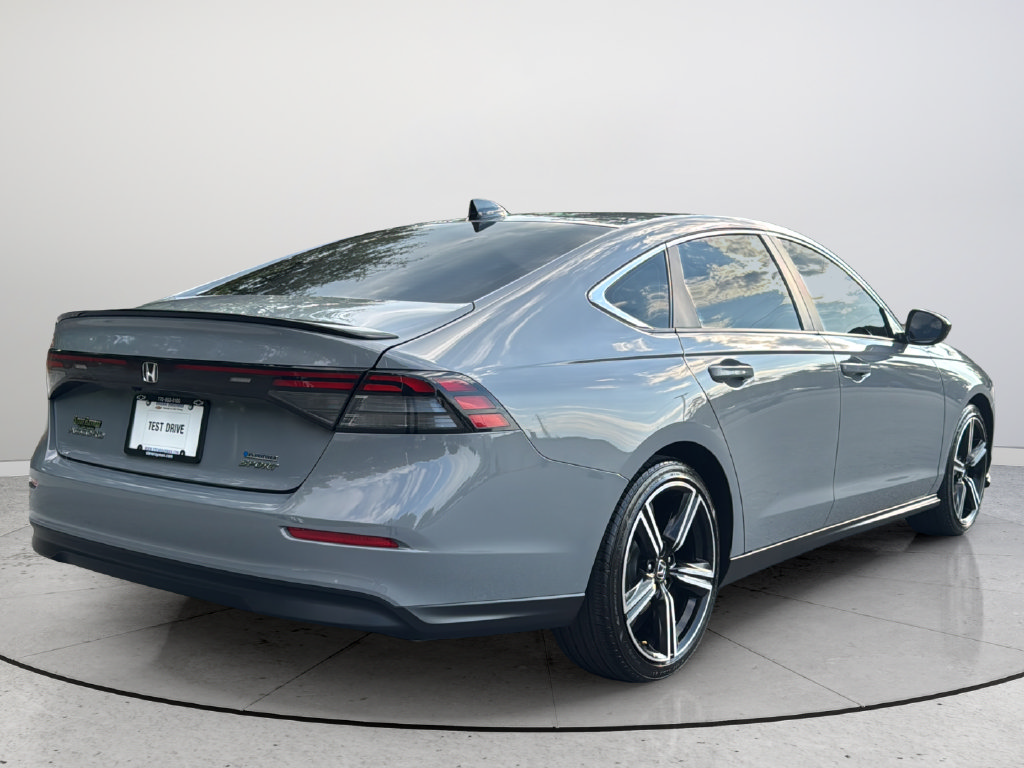 Used 2025 Honda Accord Sport image 8