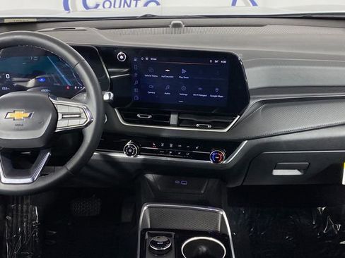 Used 2026 Chevrolet Equinox LT image 18