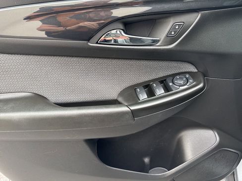 Used 2024 Chevrolet TrailBlazer LS image 16