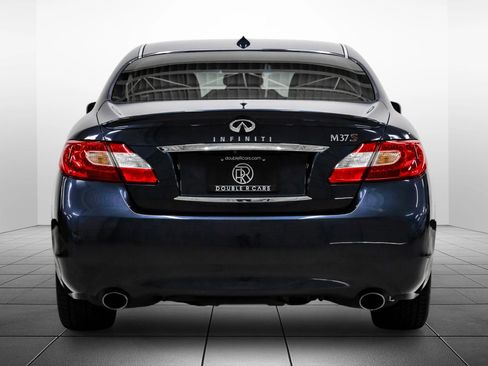 Used 2011 INFINITI M37 w/ Sport Pkg RWD image 10