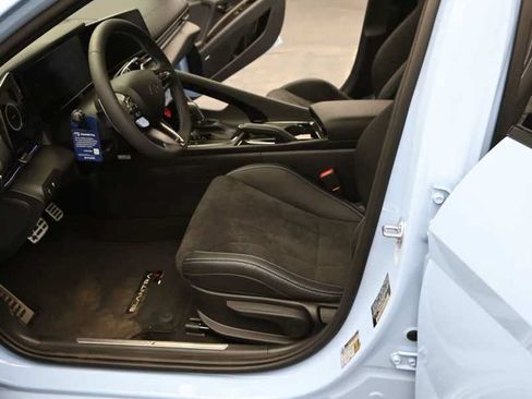 New 2026 Hyundai Elantra N FWD image 17