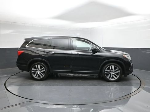 Used 2017 Honda Pilot Elite image 15