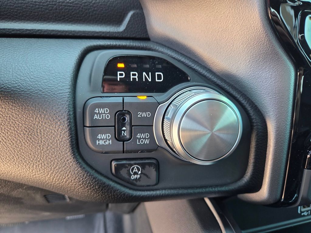 Used 2026 RAM 1500 Laramie w/ Sport Appearance Package AWD/4WD image 29