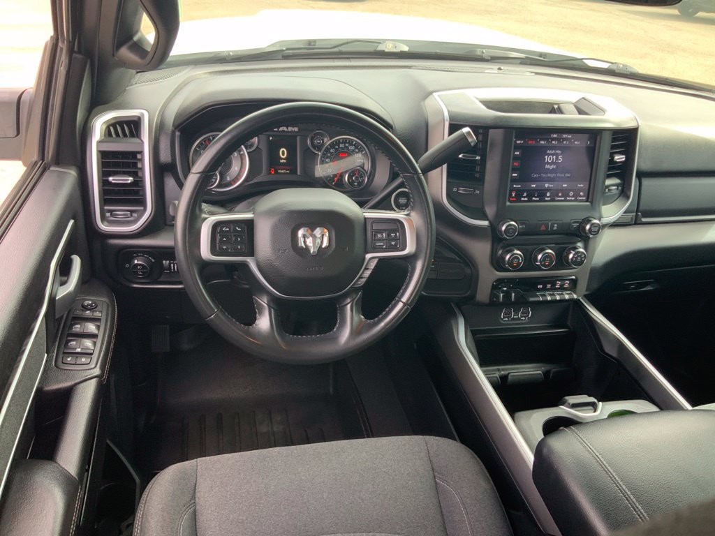 Certified 2020 RAM 2500 Big Horn w/ Night Edition AWD/4WD image 21