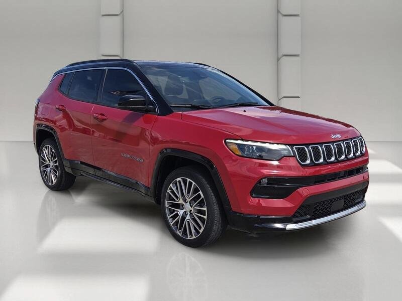 Certified 2023 Jeep Compass Limited w/ Elite Group AWD/4WD image 7