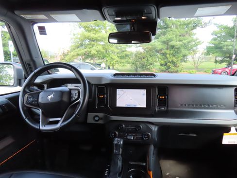 Used 2023 Ford Bronco Badlands AWD/4WD image 18