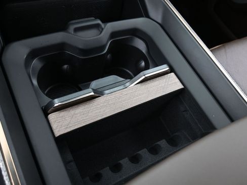 New 2025 RAM 1500 Limited image 25