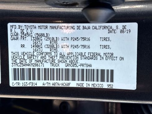 Used 2019 Toyota Tacoma SR w/ SR Convenience Package image 29