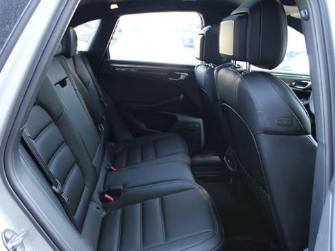 New 2026 Porsche Macan GTS image 24