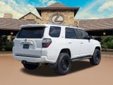 Used 2018 Toyota 4Runner 2WD image 2