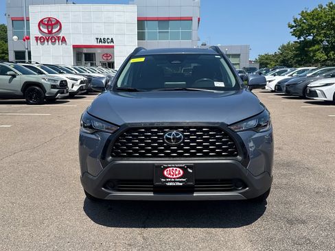 Used 2024 Toyota Corolla Cross LE w/ Moonroof Package AWD/4WD image 2