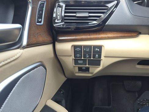 Used 2019 Acura RDX AWD w/ Advance Package image 18