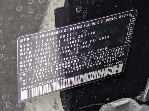 New 2025 Volkswagen Taos SEL image 40