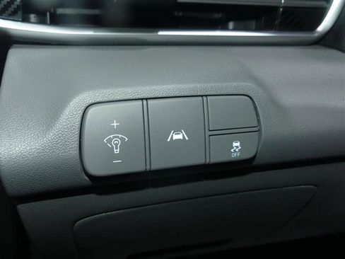 Used 2022 Hyundai Elantra SEL FWD image 28