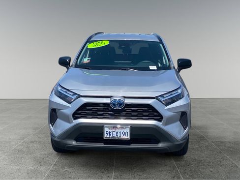 Used 2023 Toyota RAV4 LE AWD/4WD image 8
