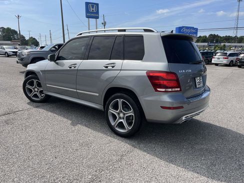 Used 2014 Mercedes-Benz GLK 250 BlueTEC 4MATIC image 5