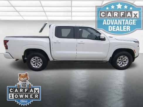 Used 2024 Nissan Frontier SV w/ Technology Package image 28