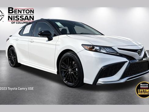 Used 2023 Toyota Camry XSE FWD image 1