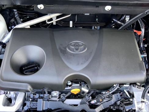 Used 2022 Toyota RAV4 Limited AWD/4WD image 32