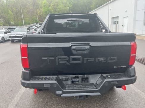 Used 2024 Toyota Tacoma TRD Pro AWD/4WD image 4