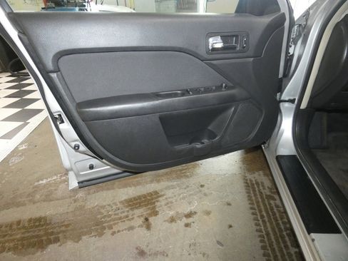 Used 2012 Ford Fusion SE image 19