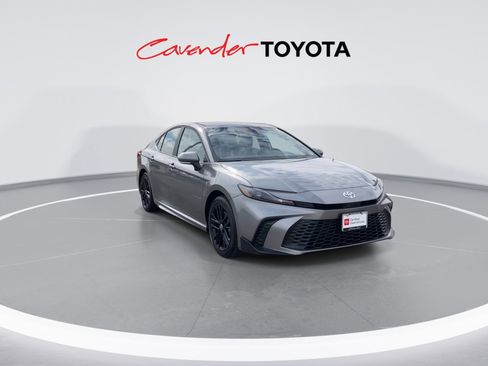 Certified 2026 Toyota Camry SE image 2