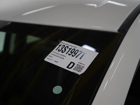 Used 2019 Dodge Journey Crossroad image 24