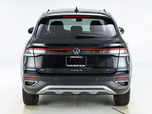 New 2026 Volkswagen Taos SE AWD/4WD image 45