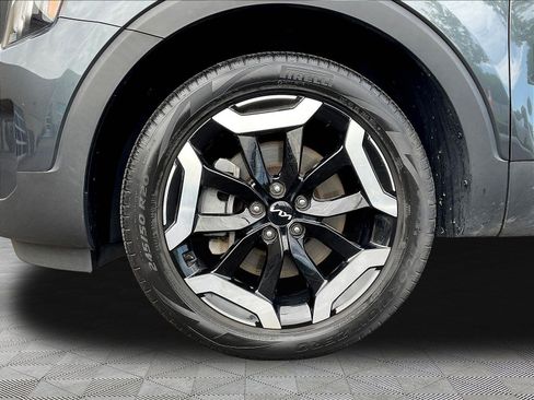 Used 2023 Kia Telluride EX w/ EX Captain's Chair Package FWD image 34