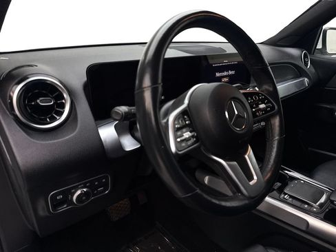 Used 2023 Mercedes-Benz GLB 250 4MATIC image 52