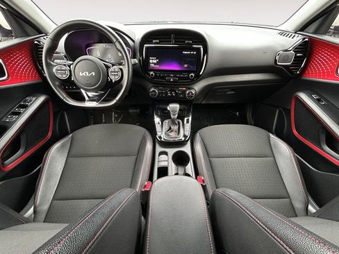 Used 2023 Kia Soul GT-Line w/ GT-Line Technology Package FWD image 11