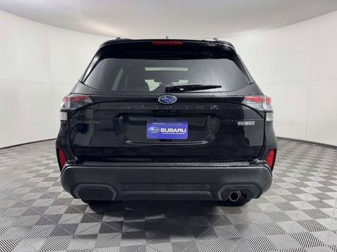 Used 2025 Subaru Forester Limited image 9