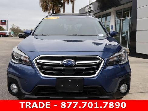 Used 2019 Subaru Outback 2.5i Limited image 3