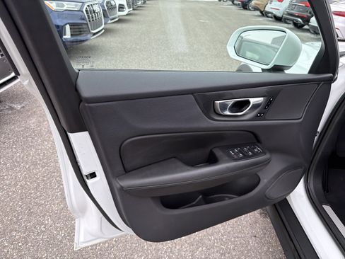 Certified 2025 Volvo V60 B5 Cross Country Plus AWD/4WD image 6