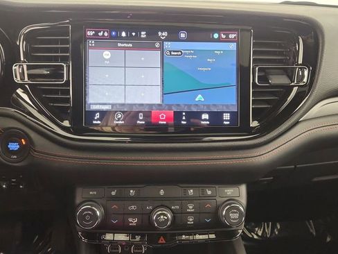 Used 2023 Dodge Durango GT AWD/4WD image 13