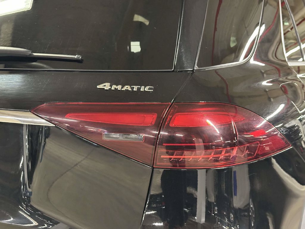 Used 2025 Mercedes-Benz GLE 350 4MATIC image 11