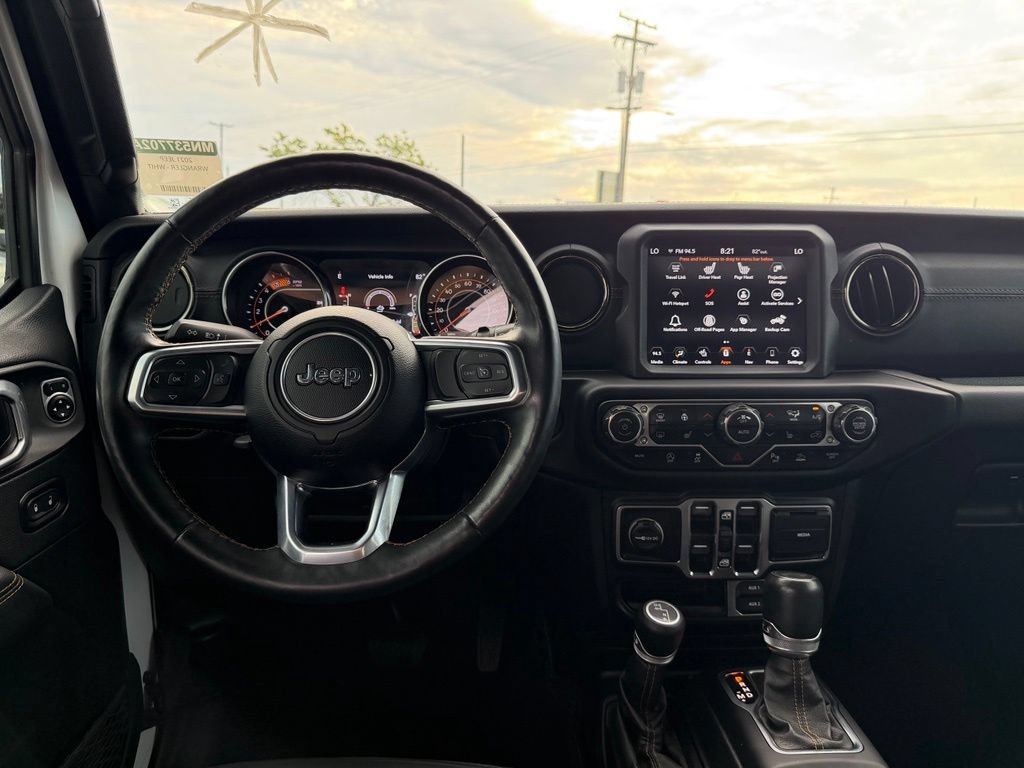 Used 2021 Jeep Wrangler Unlimited Sahara AWD/4WD image 16