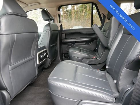 Used 2023 Ford Expedition XLT RWD image 11