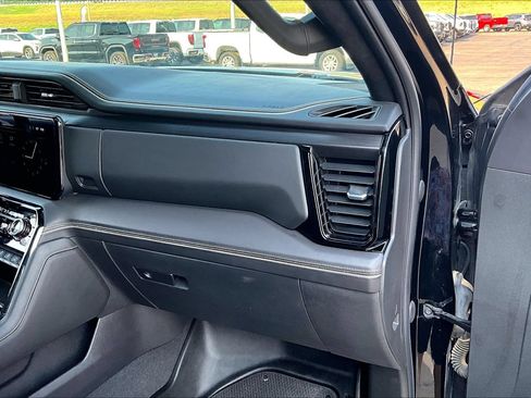 Used 2022 GMC Sierra 1500 AT4X AWD/4WD image 15