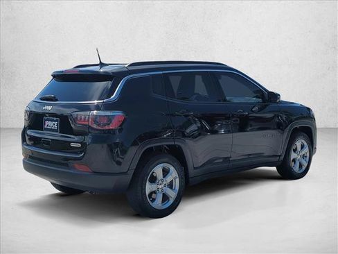 Used 2019 Jeep Compass Latitude w/ Popular Equipment Group FWD image 5