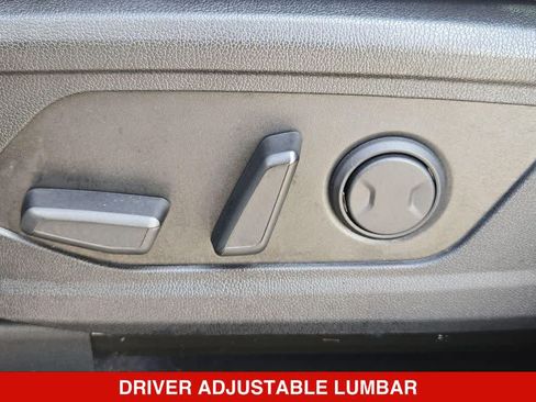 Used 2025 Kia Sorento S FWD image 16