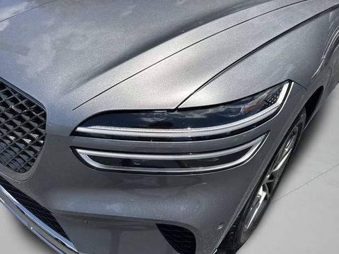 Used 2022 Genesis GV70 2.5T w/ Advanced Package AWD/4WD image 13