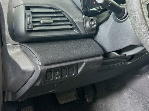 Used 2020 Subaru Outback image 16