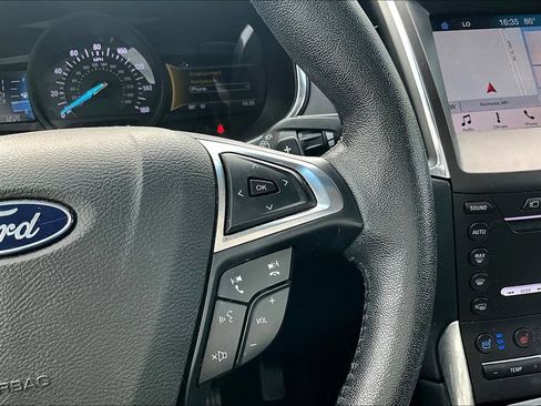 Used 2019 Ford Edge Titanium w/ Equipment Group 301A AWD/4WD image 12