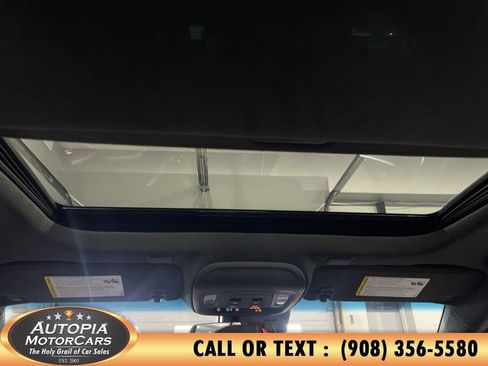 Used 2022 Cadillac CT4 V RWD image 28