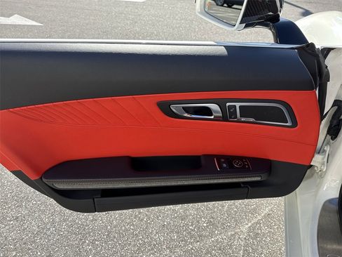 Used 2016 Mercedes-Benz AMG GT S image 41