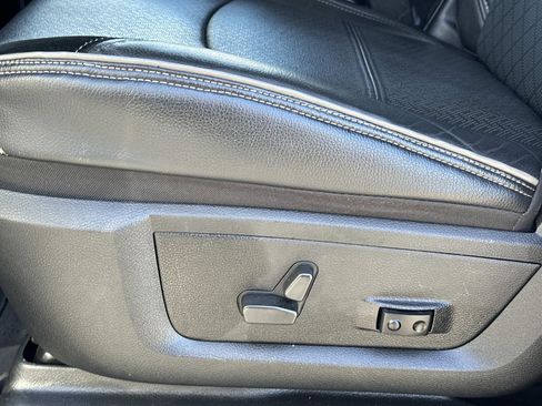 Used 2022 RAM 3500 Laramie image 21